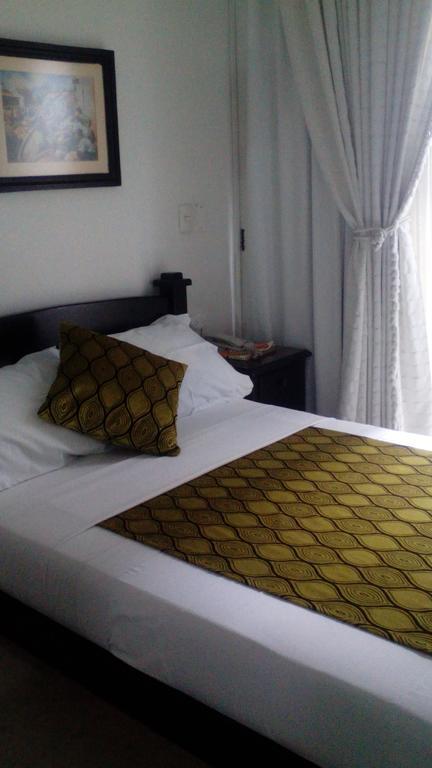 Hotel Colonial Pereira Ruang foto