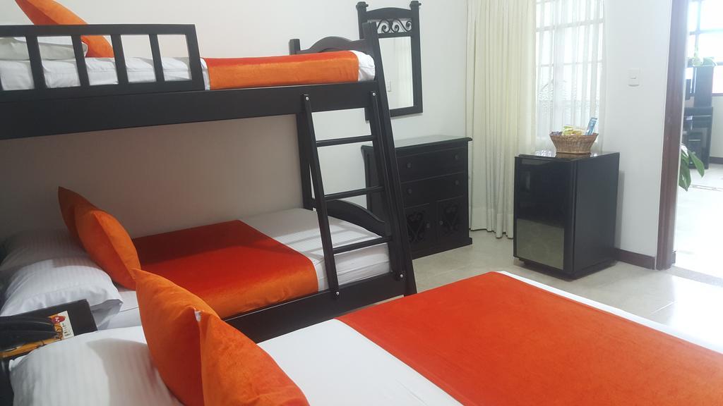Hotel Colonial Pereira Bagian luar foto