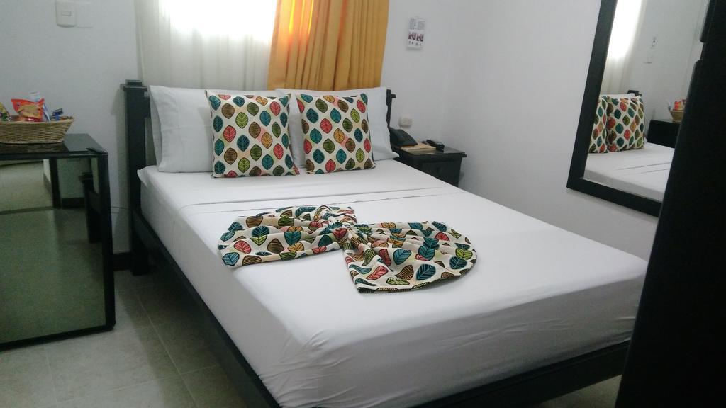 Hotel Colonial Pereira Bagian luar foto