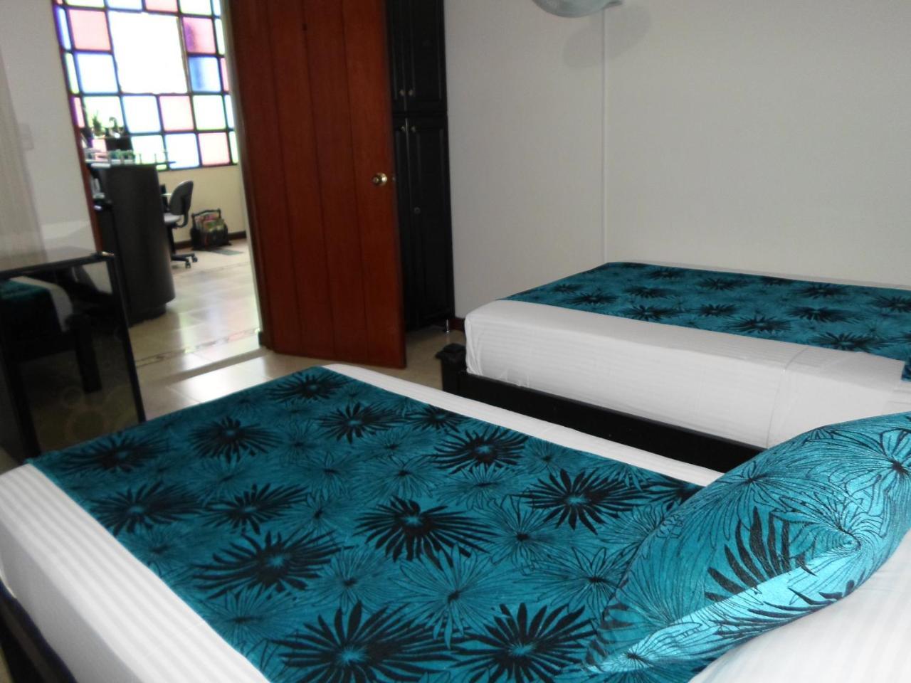 Hotel Colonial Pereira Bagian luar foto