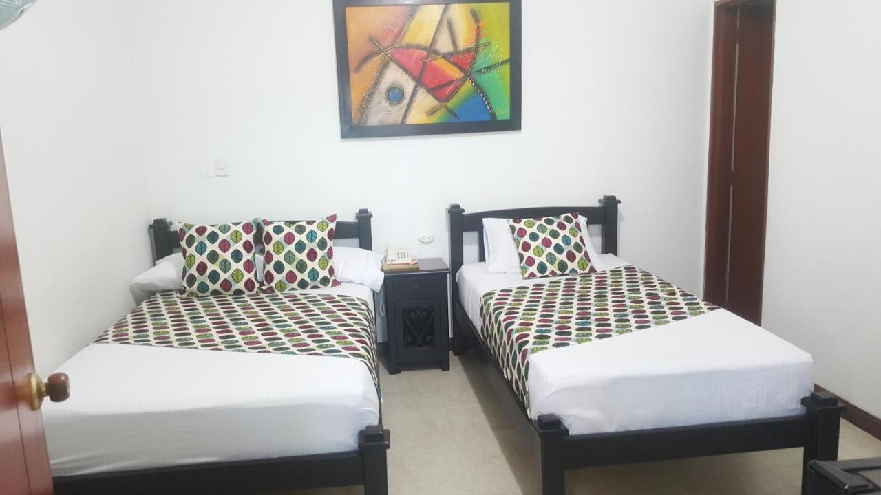 Hotel Colonial Pereira Bagian luar foto