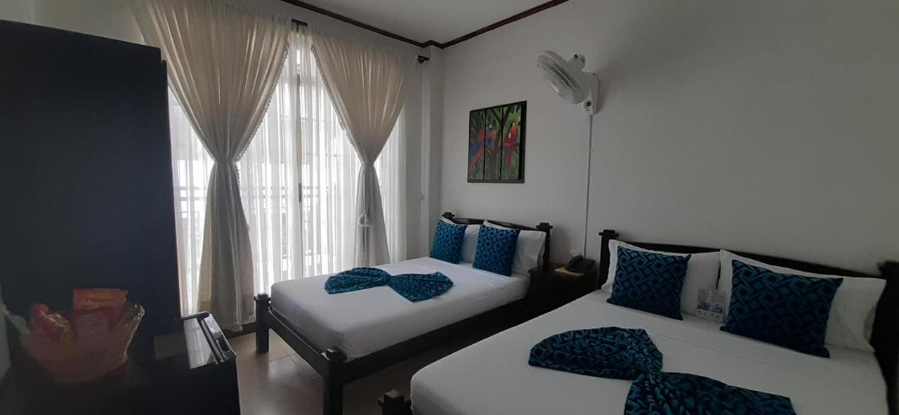 Hotel Colonial Pereira Bagian luar foto